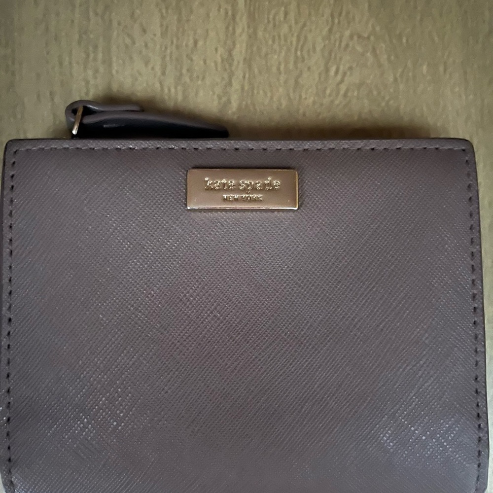Kate Spade small zipper wallet